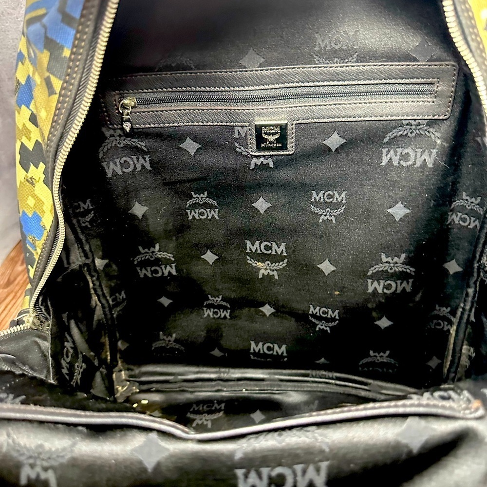 MCM 2012 Spring/Summer Camou Pop Backpack - Picture 15 of 16